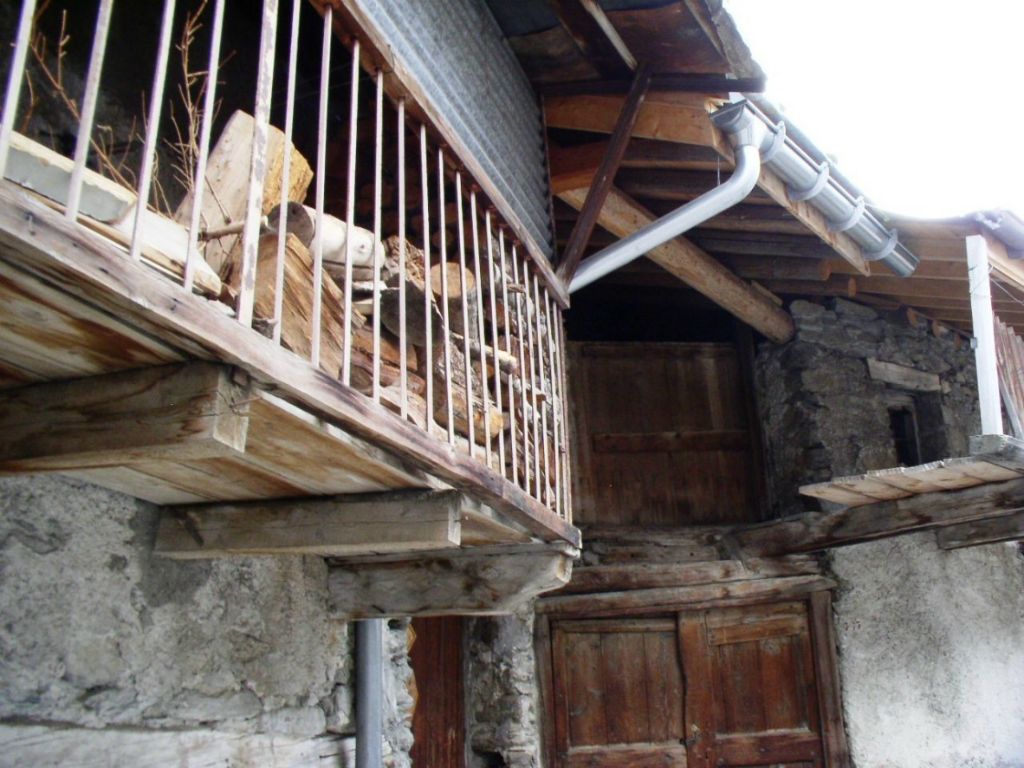 Dans les rues du village