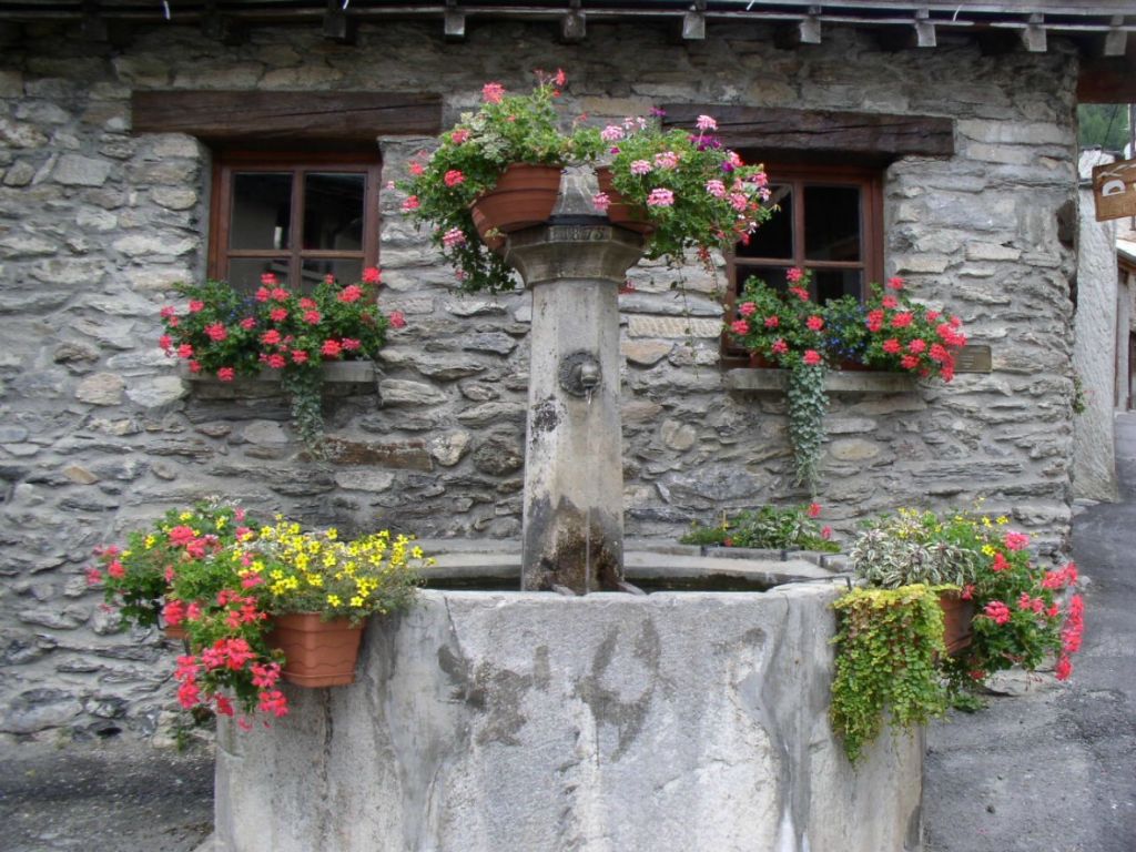 Fontaine devant le four à pain